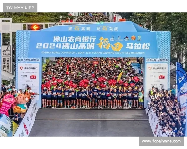 香港马拉松赛事盛况与城市文化交融的精彩瞬间 香港马拉松赛事盛况与城市文化交融的精彩瞬间